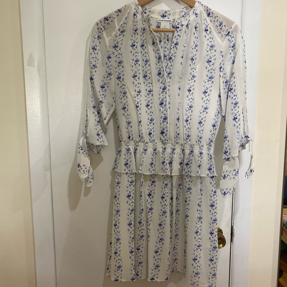 Club Monaco blue floral 100% silk dress (SZ 2)